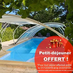  Holiday home Les De Lescurou France
